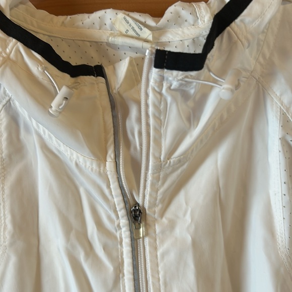 Light Running Jacket - Picture 2 of 5